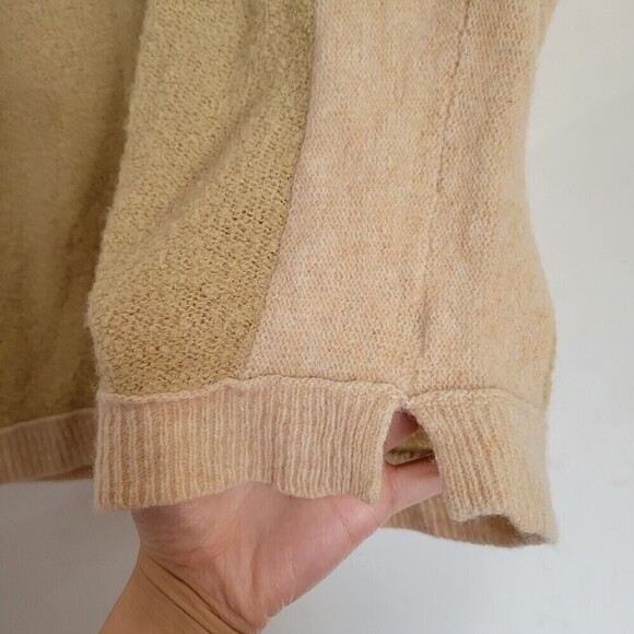 Free People Tabbard Pullover Long Sleeve Wool Knit Sweater Tan Cream Size XS - Picture 5 of 14